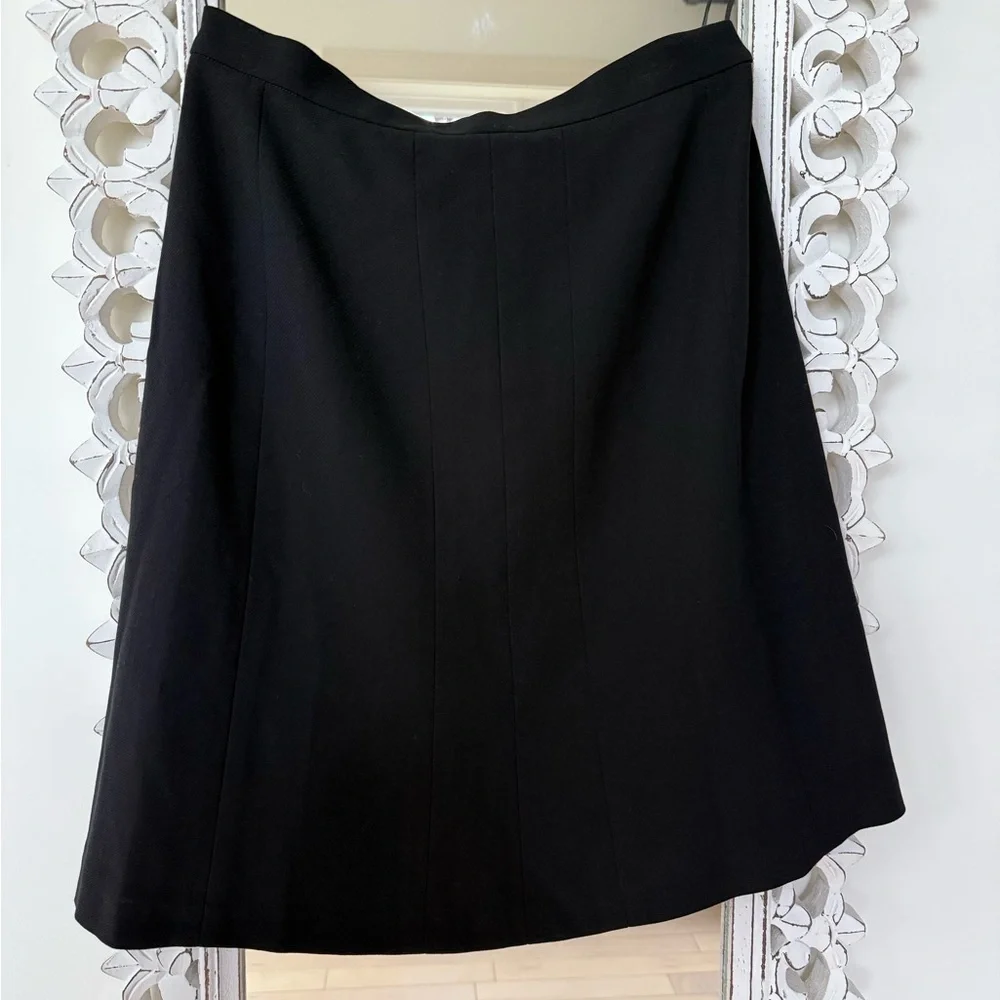 CHANEL Black Wool Skirt •44